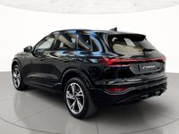 Nuova Audi Q6 e-tron S-Line 350 kW (476 CV) 2026 Nero mito metallizzato SUV