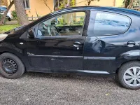 Usata Peugeot 107 68 CV (50 kW) 2009 Nero Utilitaria