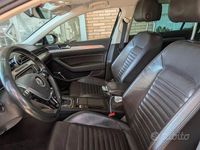 Usata VW Passat Executive 150 CV (110 kW) 2016 Nero Station wagon