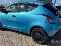 Usata Lancia Ypsilon Silver 69 CV (50 kW) 2015 Blu Utilitaria