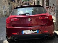 Usata Alfa Romeo Giulietta 170 CV (125 kW) 2011 Rosso Utilitaria
