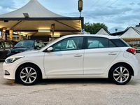 Usata Hyundai i20 Comfort 84 CV (61 kW) 2016 Bianco Berlina