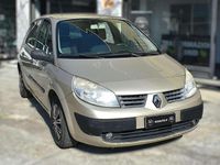 Usata Renault Scénic II 105 CV (77 kW) 2006 Bronzo Monovolume