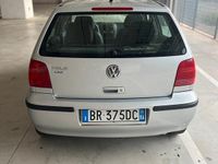 Usata VW Polo 50 CV (36 kW) 2001 Grigio Berlina