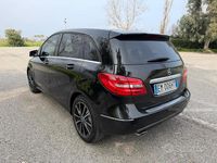 Usata Mercedes B180 Premium 109 CV (80 kW) 2012 Nero Utilitaria
