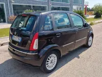 Usata Lancia Musa 77 CV (56 kW) 2012 Viola Monovolume