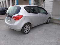 Usata Opel Meriva 95 CV (69 kW) 2011 Grigio Monovolume