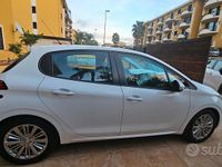 Usata Peugeot 208 82 CV (60 kW) 2017 Bianco Utilitaria