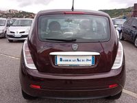 Usata Lancia Ypsilon 90 CV (66 kW) 2010 Viola Utilitaria