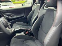 Usata Toyota Yaris 280 CV (205 kW) 2025 Nero Berlina