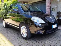 Usata Lancia Ypsilon 69 CV (50 kW) 2011 Nero Utilitaria
