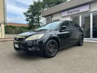 Käytetty Ford Focus 90 HP (66 kW) 2008 Musta Sedan