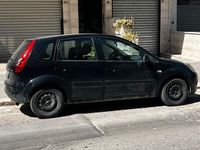 Usado Ford Fiesta 73 HP (53 kW) 2007 Preto Citadino