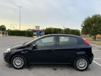 Usata Fiat Punto Lounge 95 CV (69 kW) 2018 Bluazzurro Utilitaria