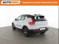 Usata Volvo XC40 R-Design 179 CV (131 kW) 2021 Argento SUV