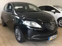 Usata Lancia Ypsilon 85 CV (62 kW) 2013 Nero Utilitaria