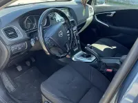 Usata Volvo V40 Kinetic 115 CV (84 kW) 2014 Bluazzurro Berlina