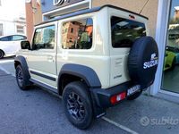 Usata Suzuki Jimny 102 CV (75 kW) 2019 Beige pastello SUV