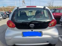Usata Toyota Aygo 68 CV (50 kW) 2009 Grigio Utilitaria