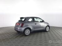 Usata Fiat 500e 86 kW (118 CV) 2023 Mineral grey Berlina