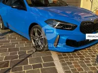 Usata BMW M135 Comfort Edition 306 CV (225 kW) 2023 Blu Utilitaria
