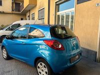 Usata Ford Ka 69 CV (50 kW) 2016 Blu Berlina