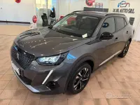 Usata Peugeot 2008 GT 131 CV (96 kW) 2022 Grigio SUV