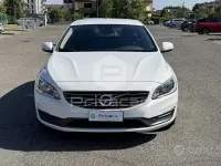 Usata Volvo V60 Kinetic 115 CV (84 kW) 2015 Bianco Station wagon