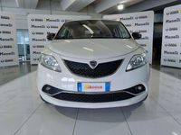 Usata Lancia Ypsilon Gold 69 CV (50 kW) 2016 Bianco Utilitaria