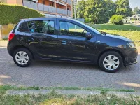 Usata Dacia Sandero 90 CV (66 kW) 2013 Berlina