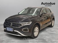 Usata VW T-Roc Life 150 CV (110 kW) 2024 2t deep black perlato SUV