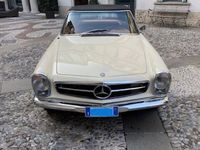 usata Mercedes SL280 Classe250 SL Macchina esposta da alla fiera di Padova nel 22