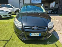 Usata Ford Focus 116 CV (85 kW) 2014 Nero Station wagon
