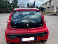 Usata Peugeot 107 68 CV (50 kW) 2009 Rosso Utilitaria