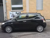 Usata Lancia Ypsilon 69 CV (50 kW) 2016 Nero Utilitaria