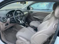 Usata Opel Adam Edition 101 CV (74 kW) 2014 Bianco Utilitaria