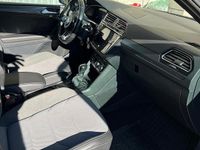 Usata VW Tiguan R-line 150 CV (110 kW) 2018 Grigio SUV