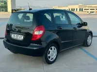 Usata Mercedes A180 109 CV (80 kW) 2010 Nero Berlina
