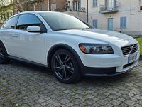 Usata Volvo C30 109 CV (80 kW) 2009 Bianco Utilitaria