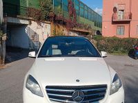 Gebraucht Mercedes R350 Premium 265 PS (194 kW) 2011 Weiß Van / Kleinbus