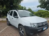 Usata Dacia Duster Lauréate 109 CV (80 kW) 2016 Bianco SUV