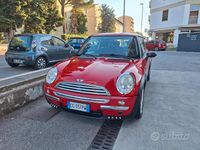 Usata Mini One D 75 CV (55 kW) 2003 Rosso Utilitaria