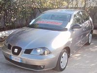 Usata Seat Ibiza Stella 64 CV (47 kW) 2002 Grigio Utilitaria