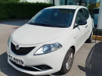 Usata Lancia Ypsilon Gold 69 CV (50 kW) 2018 Bianco Utilitaria