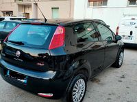 Usata Fiat Punto Lounge 78 CV (57 kW) 2015 Blu Utilitaria