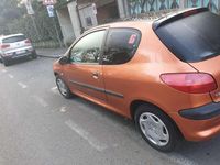 Usata Peugeot 206 60 CV (44 kW) 1999 Arancione Utilitaria
