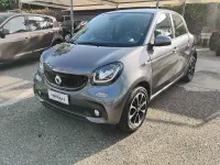 Usata Smart ForFour Passion 89 CV (65 kW) 2017 Grigio Utilitaria