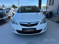 Usata Opel Astra 110 CV (80 kW) 2013 Bianco Station wagon