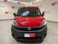 Usata Fiat Doblò 90 CV (66 kW) 2016 Rosso Monovolume