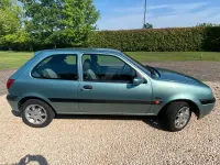 Usata Ford Fiesta Zetec 75 CV (55 kW) 2000 Verde Utilitaria